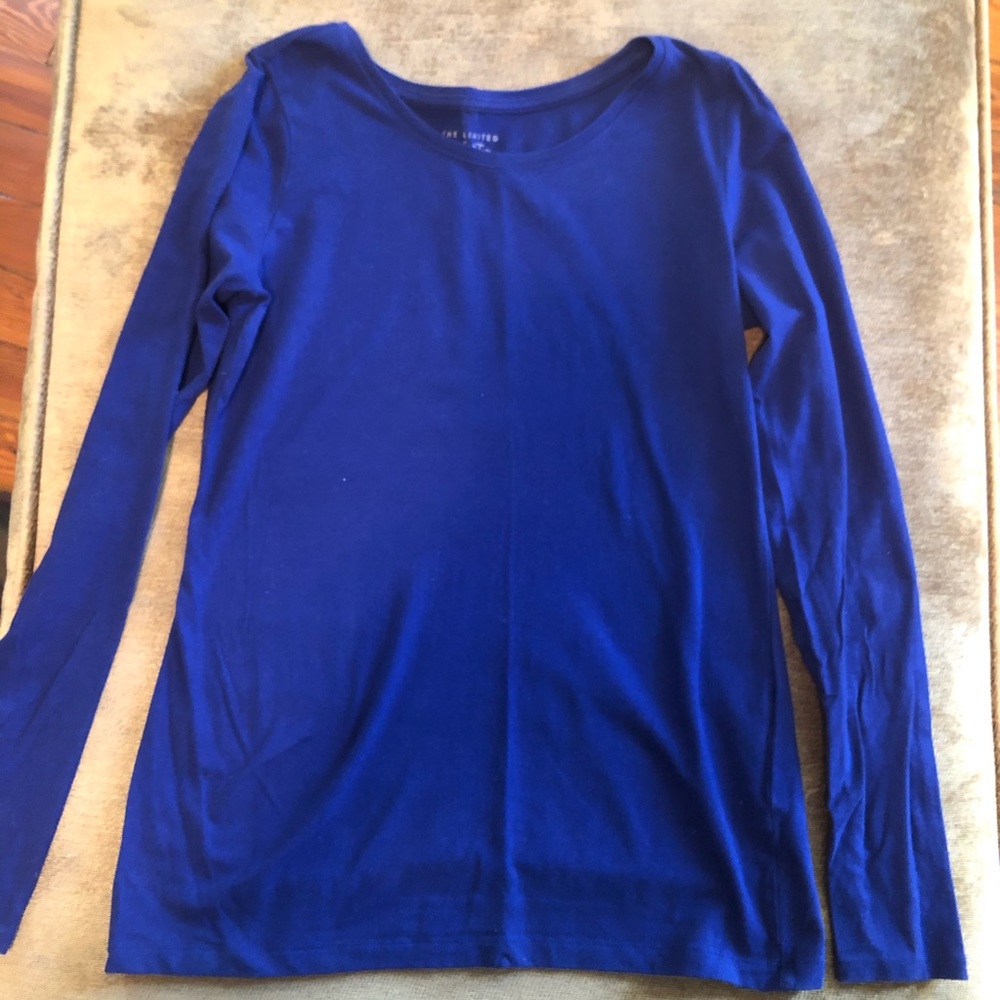 The Limited, long-sleeve tee. Size S